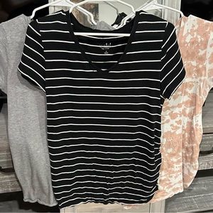 Medium Isabel maternity t-shirt bundle/lot of 3